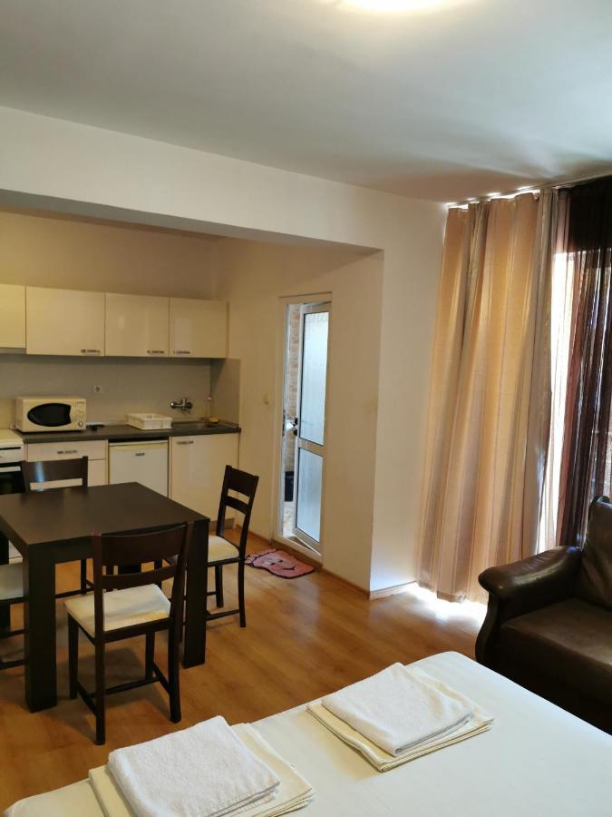Jelezchevi Guest Rooms พรีมอร์สโก ภายนอก รูปภาพ