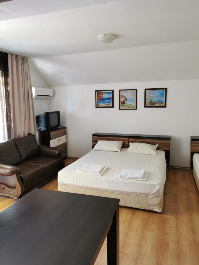 Jelezchevi Guest Rooms พรีมอร์สโก ภายนอก รูปภาพ