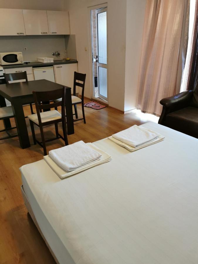 Jelezchevi Guest Rooms พรีมอร์สโก ภายนอก รูปภาพ