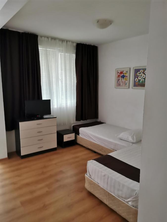 Jelezchevi Guest Rooms พรีมอร์สโก ภายนอก รูปภาพ