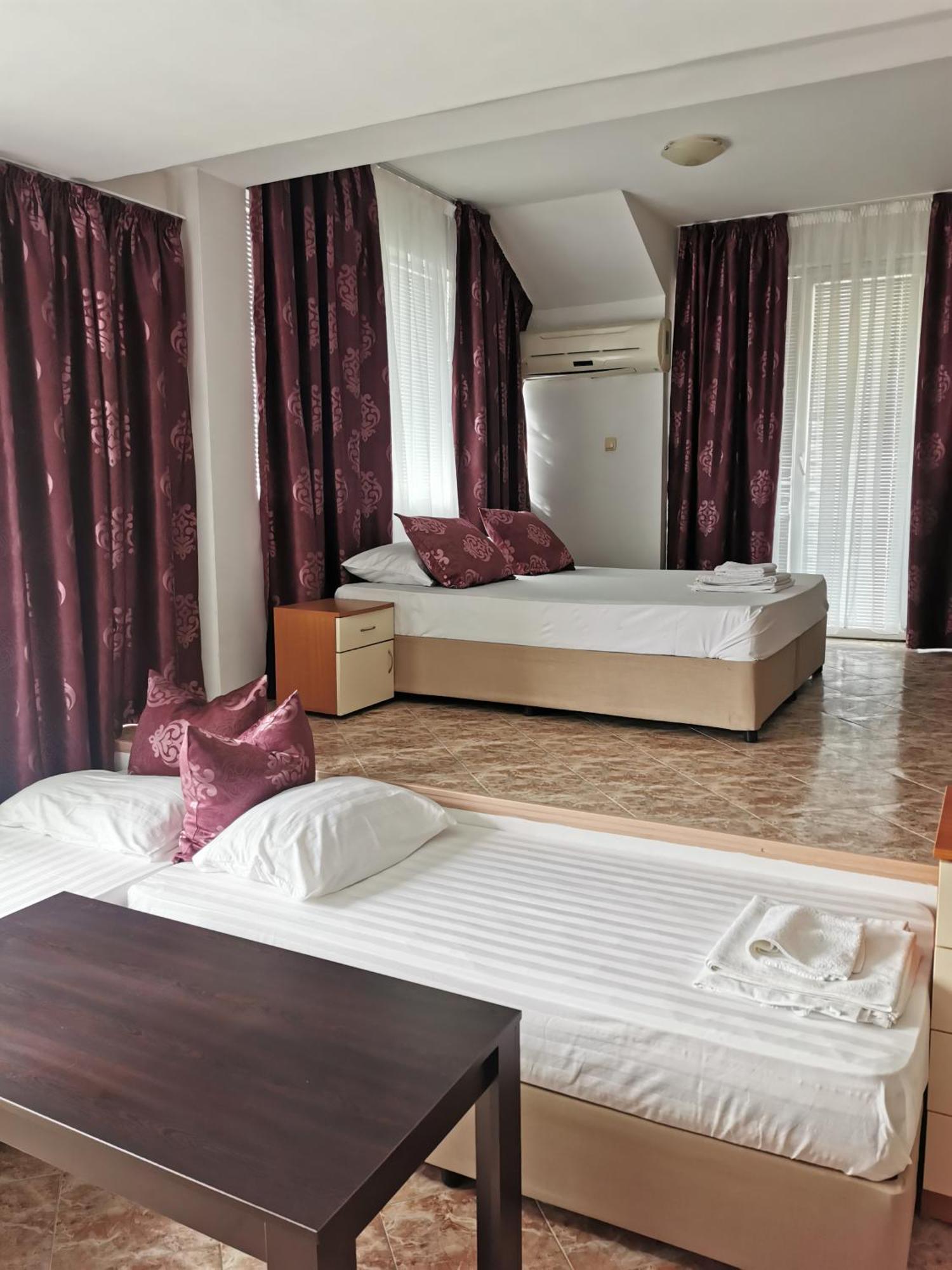 Jelezchevi Guest Rooms พรีมอร์สโก ภายนอก รูปภาพ